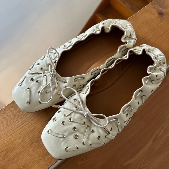 Chloe Designer Cream Oracia Grommet Studded Ballerinas Ballet Flats 41 - Picture 1 of 5